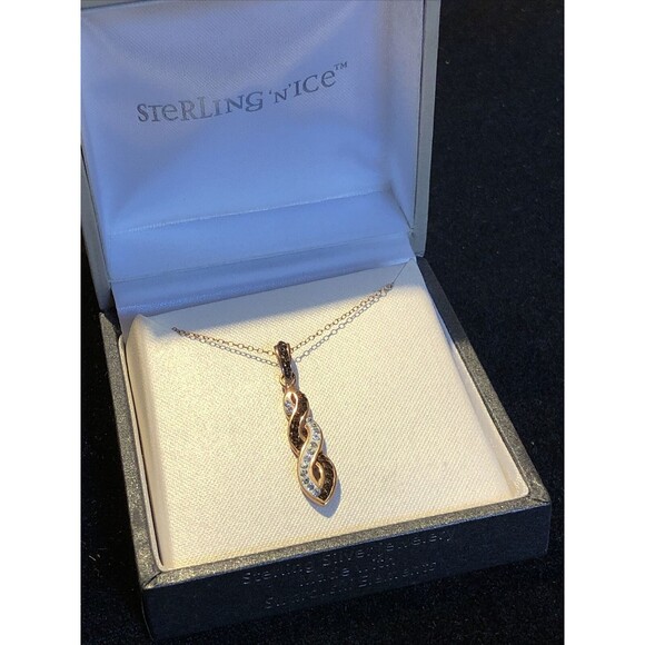 NWT - STERLING 'N' ICE 18" NECKLACE with SWAROVSKI ELEMENTS - Picture 6 of 7